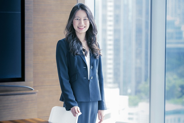 Emma Ng, Senior Associate