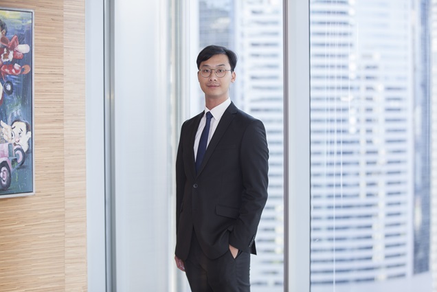 Thomas Leung, Associate