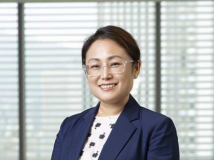 Stella Hu